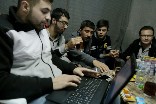 Virtual Language Institute enrols 300,000 in Syria
