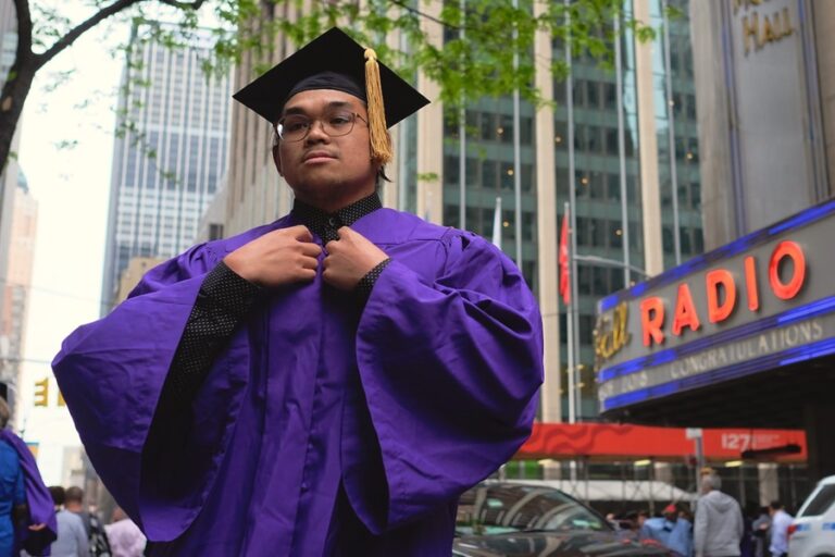 News in Numbers: US brings in over a million students