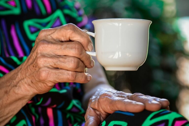 UK: English level requirements for care workers could be inadequate