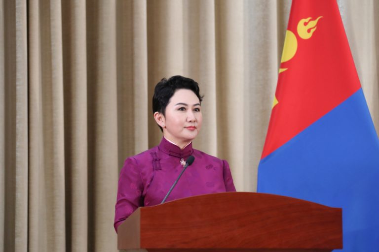 Marking a significant step in enhancing English language education in the country, the National University of Mongolia (NUM)’s Center of Excellence for English Language Teaching and Learning is now open.